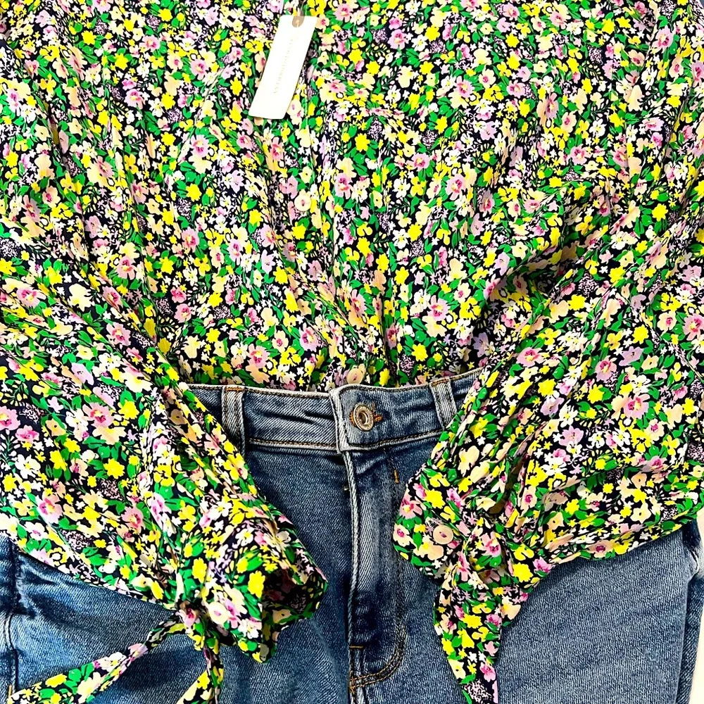 Anthropologie Maeve Ashleigh Top NWT Floral Button Down Bishop Tie Sleeve Wow! - Picture 11 of 16